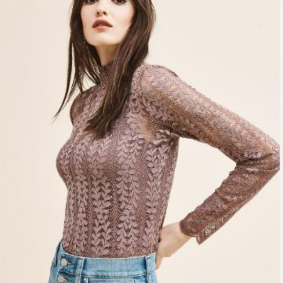 NWT DYNAMITE Lace Mock Neck Top - Picture 2 of 6